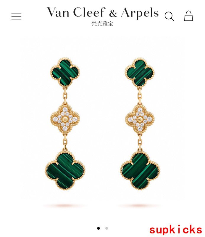 Close-up detail view of Van Cleef & Arpels unisex jewelry piece