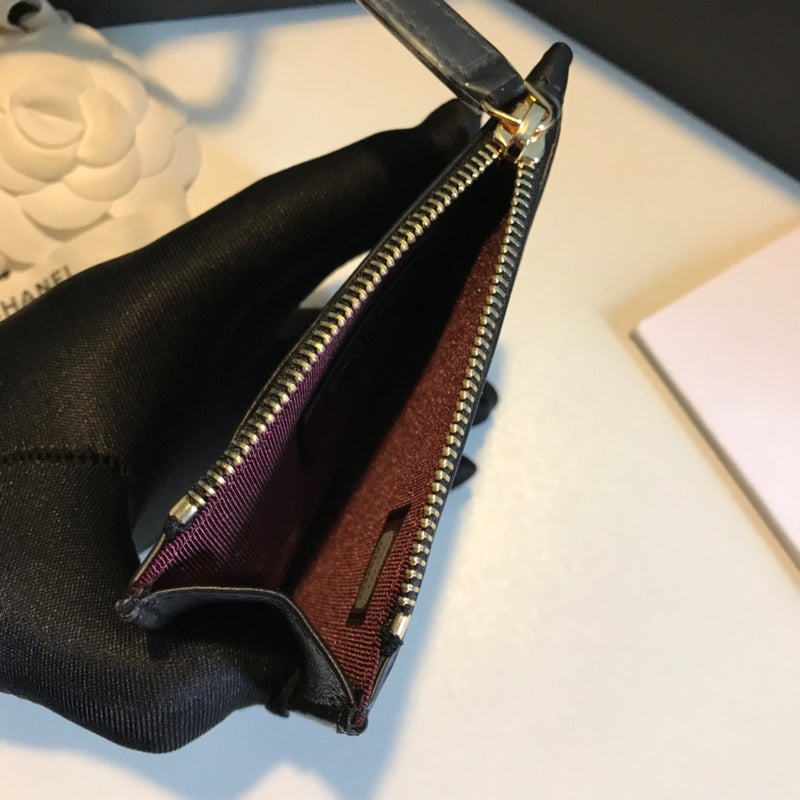 Zivas Charm Effortless Sophistication Everyday Handbag (Polished Everyday Piece) – Close-Up Detail
