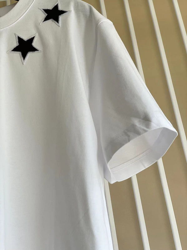 Styling view of Givenchy luxury piece style No.232
