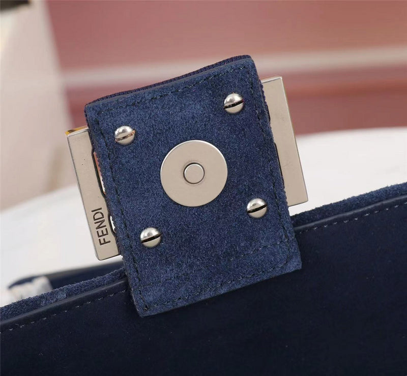 Ziva's Charm handbag – interior view (Standard Size)