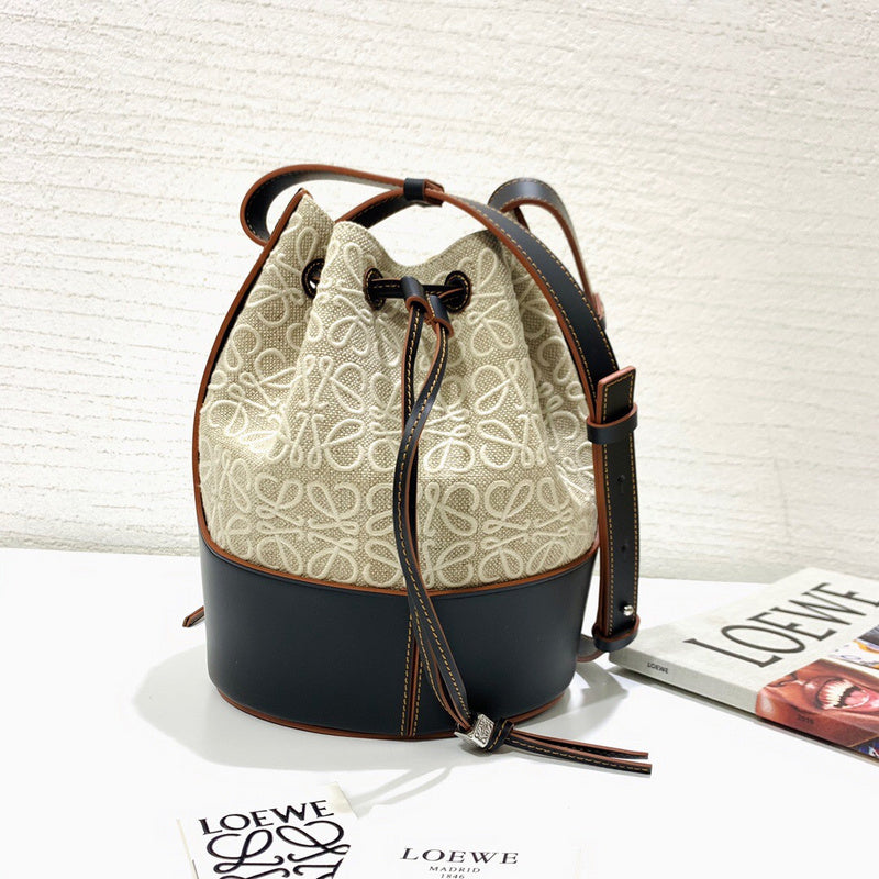 Ziva's Charm handbag – back view (18cm*25cm*13.5cm)