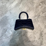 Timeless Faux Leather Handbag - Understated Luxury Look | Women's Statement Accessory #614 - hardware and detail close-up (image 5) of designer-inspired handbag
