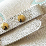 Streamlined structured bag front view 7