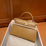 Crisp bag women's premium everyday handbag