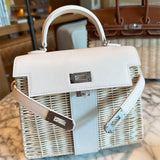  Everyday structured bag front view 7