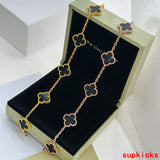 Angled view of Van Cleef & Arpels unisex jewelry piece