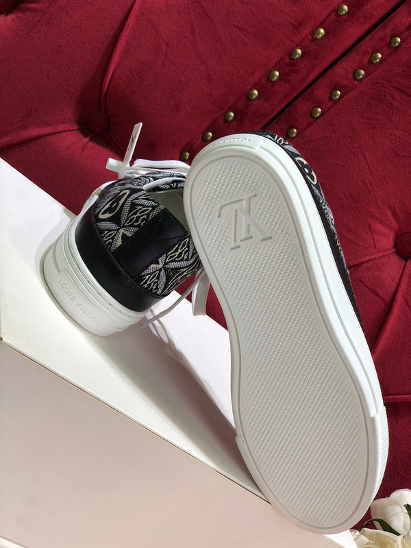 Louis Vuitton shoes Style 189 - back heel detail