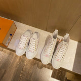 Louis Vuitton shoes Style 252 - texture and material detail
