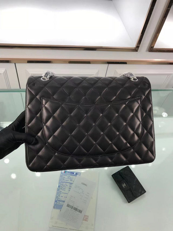 Zivas Charm Contemporary Flair Luxury Handbag (Polished Everyday Piece) – Detail View