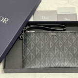 Front view of premium modern women's handbag – women's designer-style accessory