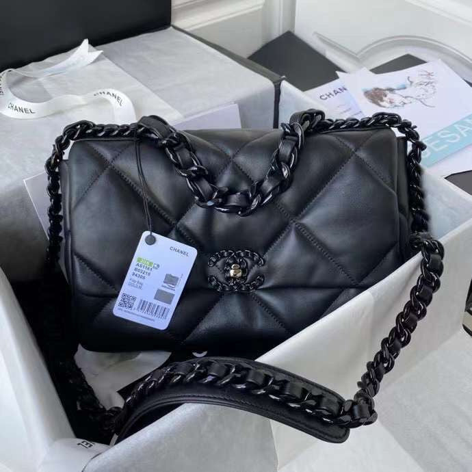  women's handbag, versatile design, view 2