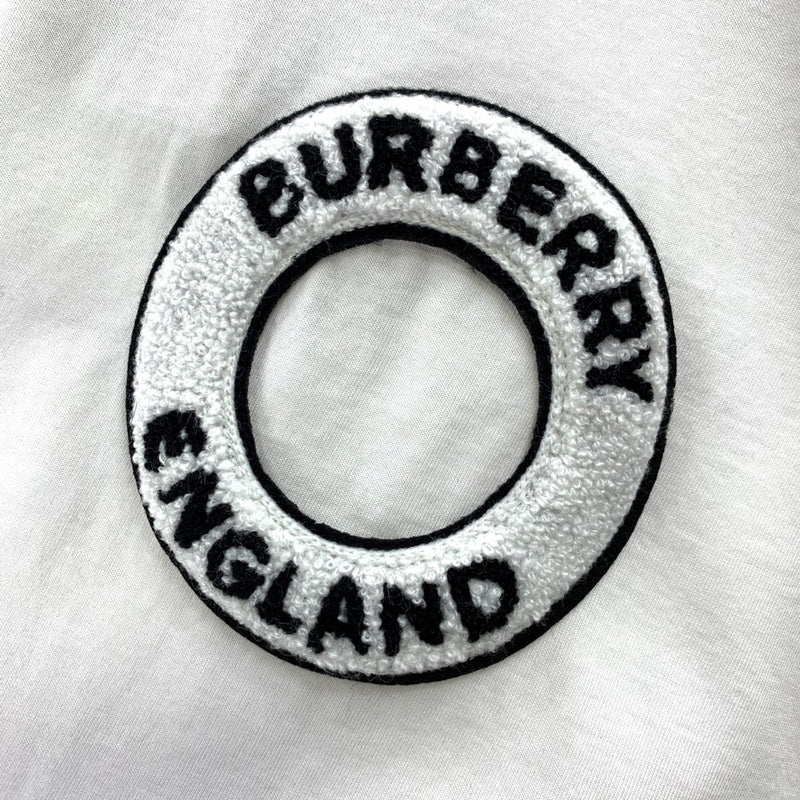 Full silhouette view of Burberry luxury piece style No.314