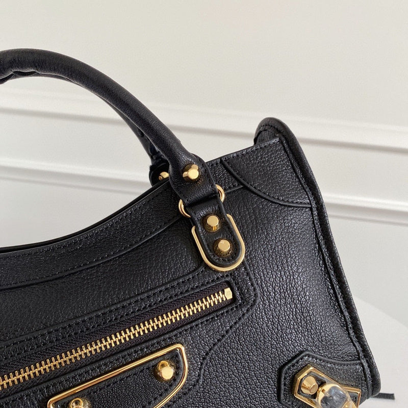 Zivas Charm Contemporary Flair Statement Handbag (Premium Everyday Carry) – Back View