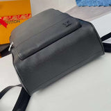 Styled lifestyle shot of everyday-luxe signature women's handbag – women's everyday handbag