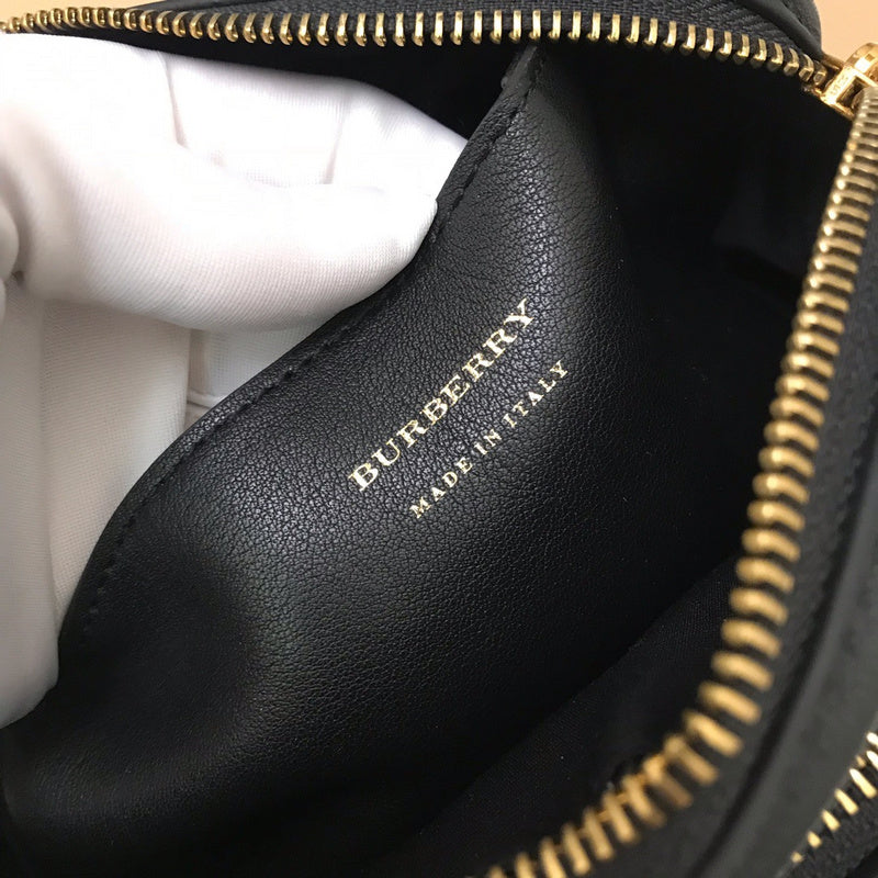 Ziva's Charm handbag – product shot (one versatile size)