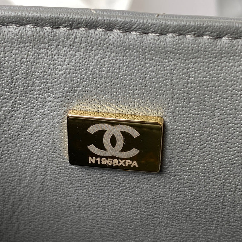  compact purse view 10