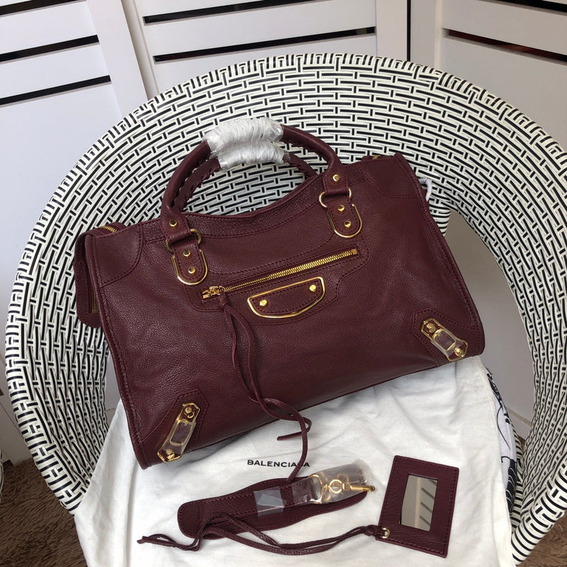 Front view of sleek everyday-luxe women's handbag – women's premium purse