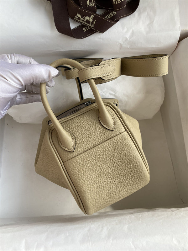 Polished bag women's premium everyday handbag