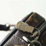  graceful shopper bag detail view showing craftsmanship