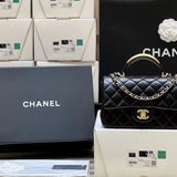  women's handbag, mid design, view 1