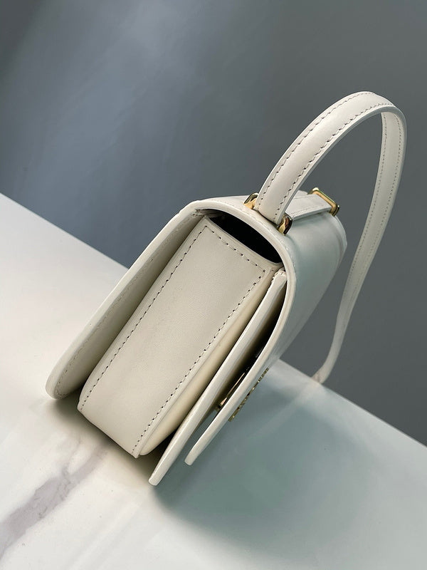 Ziva's Charm handbag – close-up view (19cm*6cm*13.5cm)