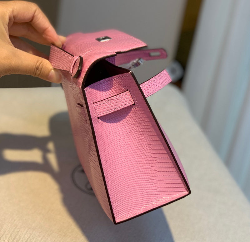 Side view of everyday-ready structured handbag