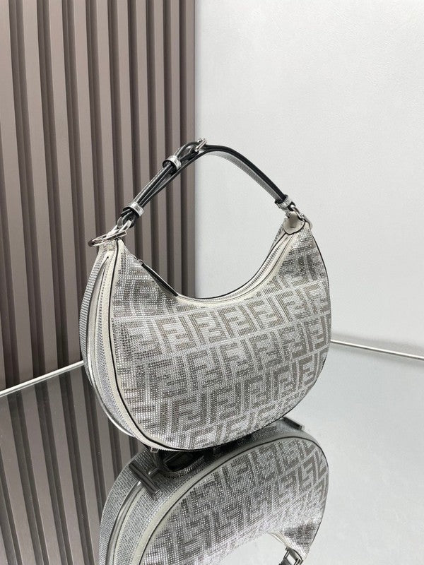 Ziva's Charm handbag – carry view (16.5cm*14cm*5cm)