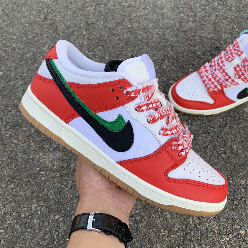 Nike Men's & Women's Designer Low-Top Shoes — Style 185 hardware detail