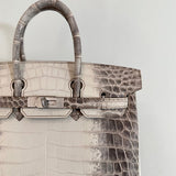  crossbody bag interior and compartment view 9