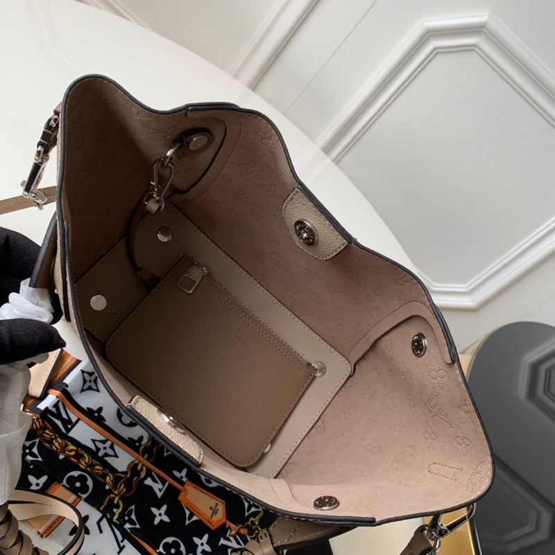 Front view of premium classic women's handbag – women's luxury accessory