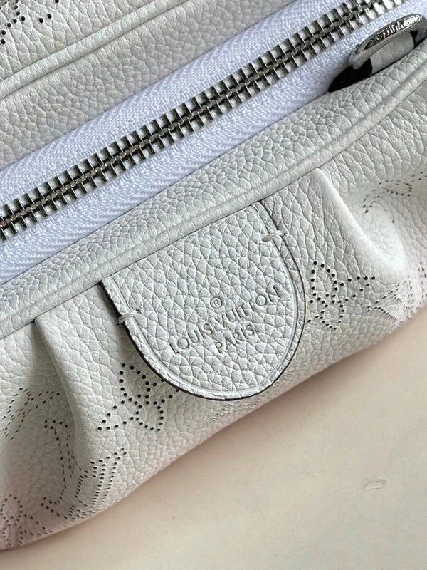 Close-up detail of chic modern women's handbag – women's premium purse