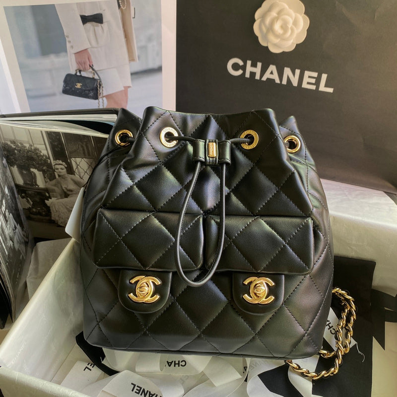 Ziva's Charm handbag – product shot (one versatile size)