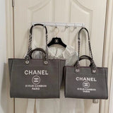  women's handbag, spacious design, view 1