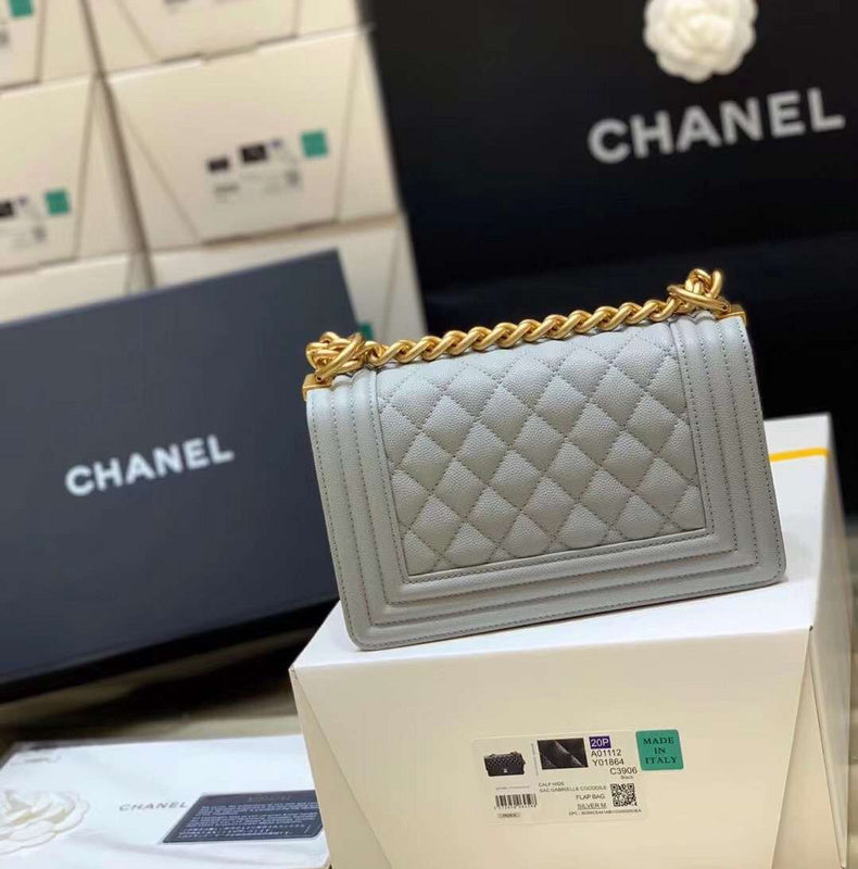  women's handbag, versatile design, view 4