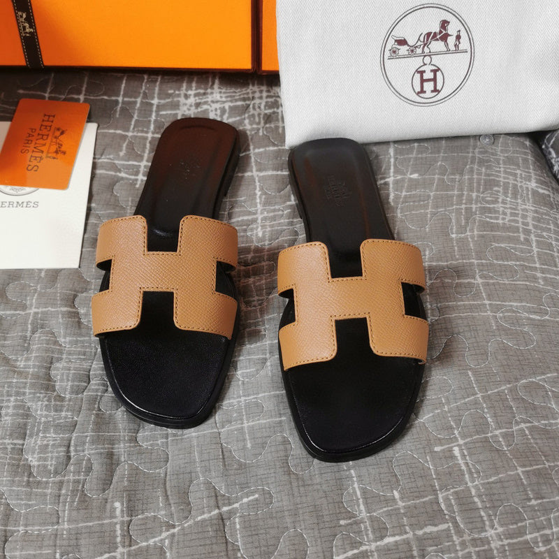Hermes sandals Style 034 - packaging and accessories