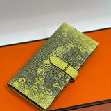 Interior view of effortless premium bag