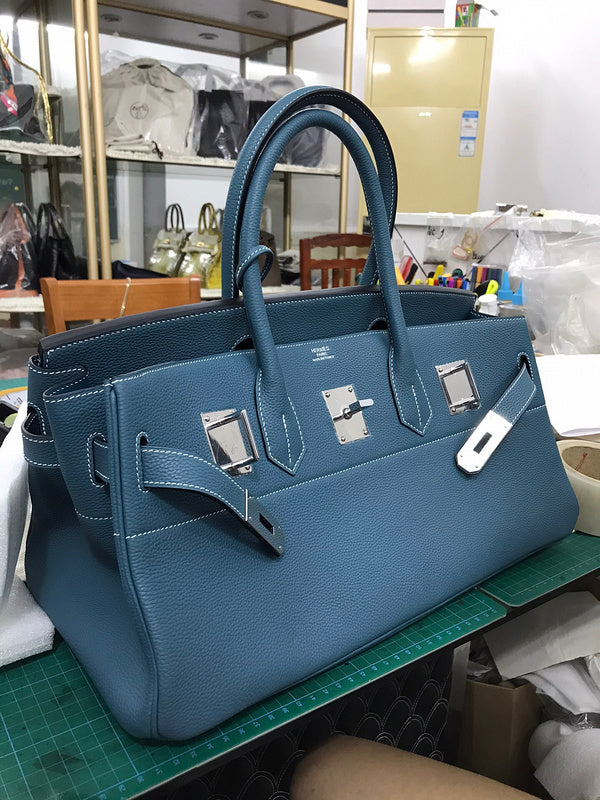 Smart bag shown from front angle