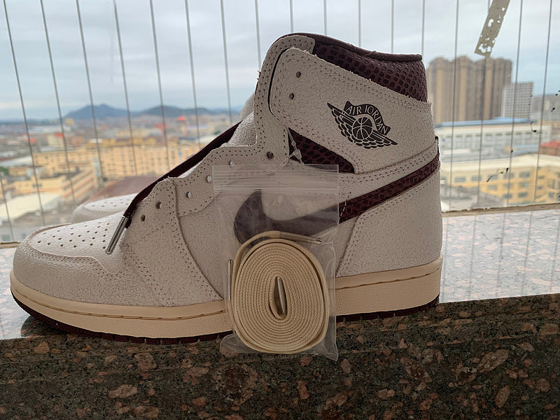 Nike Men's & Women's Designer Street Sneakers — Style 218 angle view