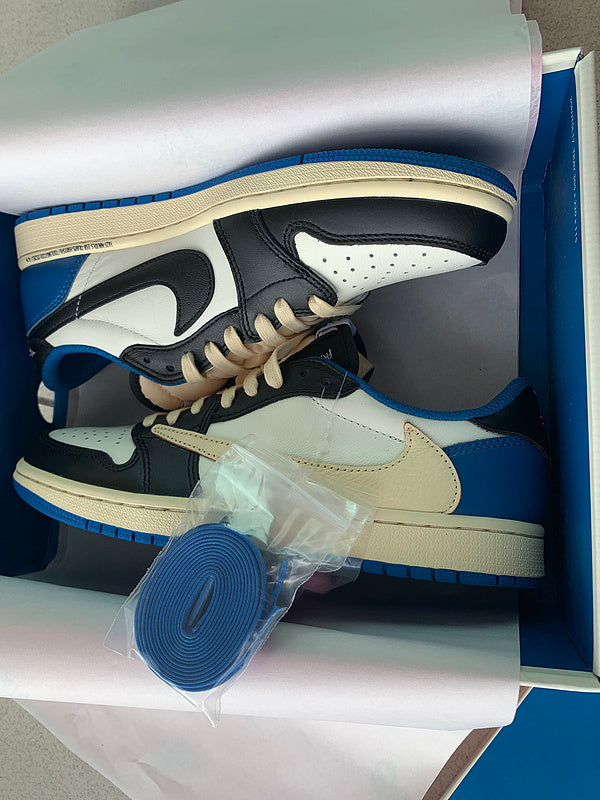 Nike bold contrast luxury sneakers view 20 streetwear statement look