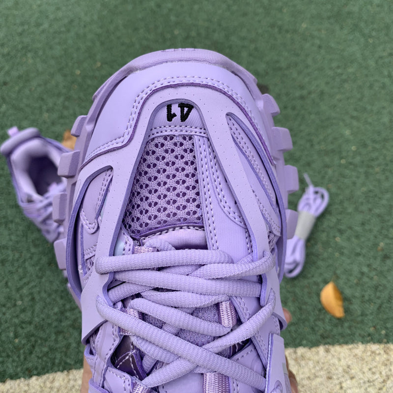 Nike Men's & Women's Premium Designer Sneakers — Style 214 close-up view