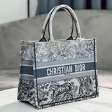 Close-up detail of structured chic women's handbag – women's premium purse