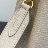  Tailored top-handle bag front view 19