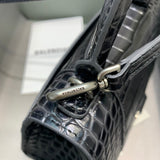 Statement Premium PU Leather Handbag - Everyday Elegance | Women's Everyday Carry Handbag #581 - back view (image 4) of designer-inspired handbag