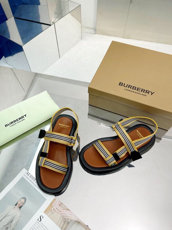 Burberry White Chunky Platform Sneakers - Sole Detail View