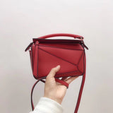 Ziva's Charm handbag – detail view (18cm*7cm*13cm)