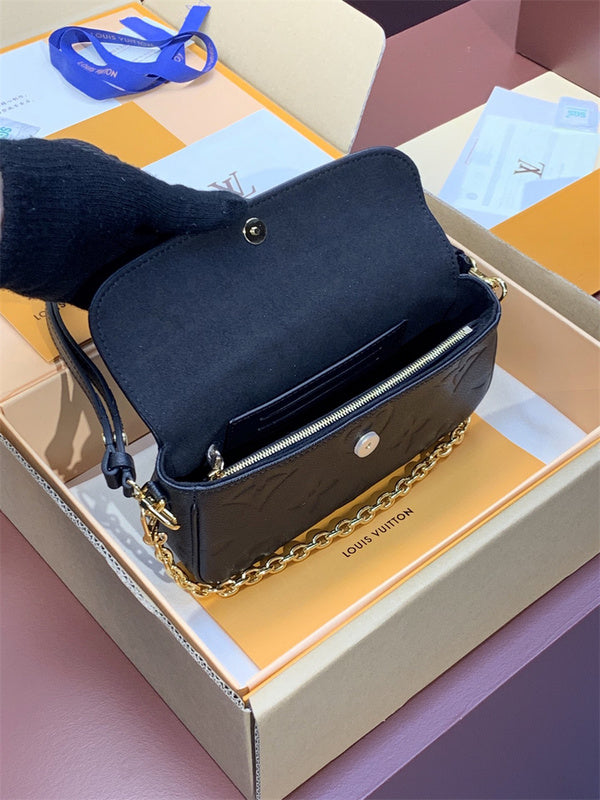  Smart crossbody bag front view 31