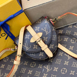  satchel interior and compartment view
