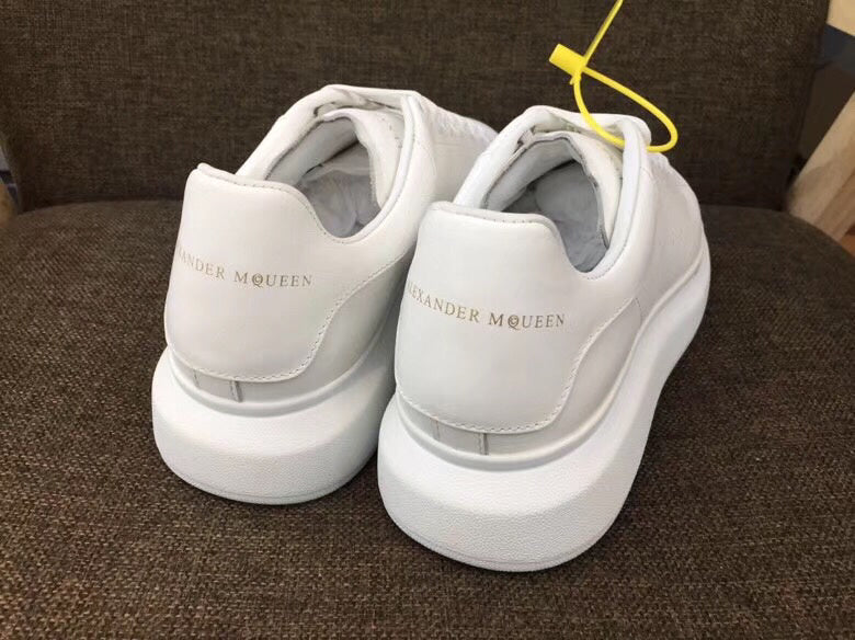 Alexander McQueen shoes Style 028 - packaging and accessories