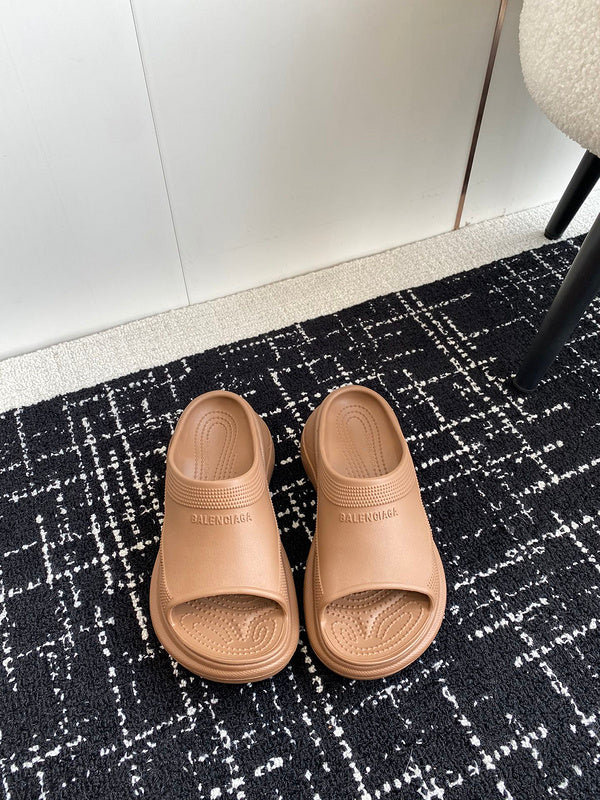Zivas Charm Everyday Sophistication Designer Sandals (Elevated Footwear Essential) – Front View