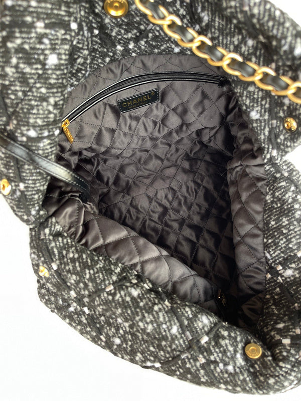  women's handbag, spacious design, view 7